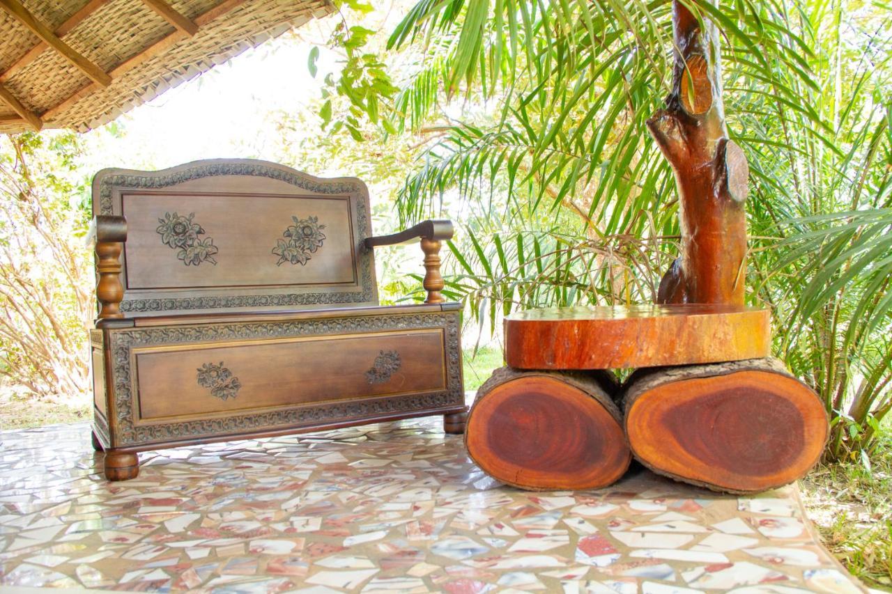 Mama Africa Art Residence & Art Center Gambia Tanji Buitenkant foto
